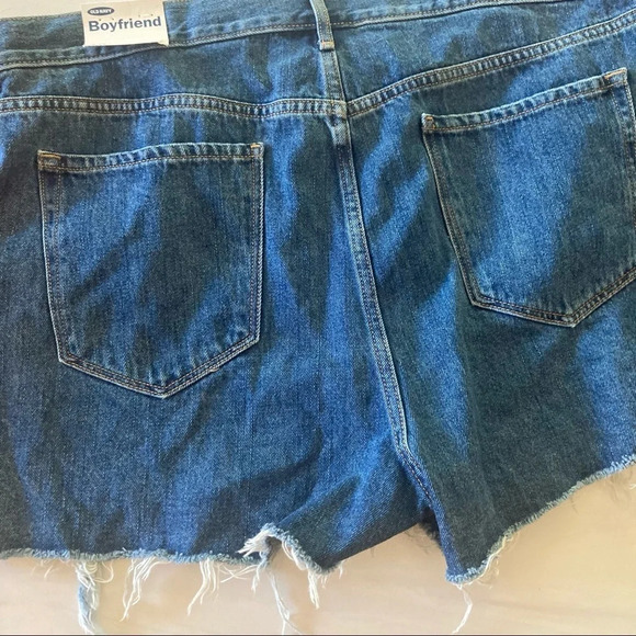 Old Navy Boyfriend Cutoff Shorts with Embroidered Stars 16‎ NWT FINAL - Picture 6 of 7